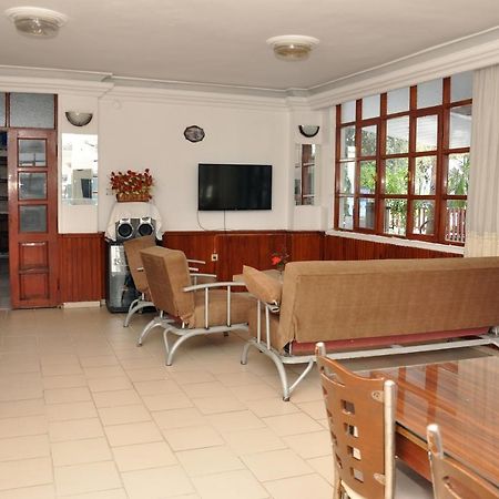 Cemre Otel Antalya Buitenkant foto