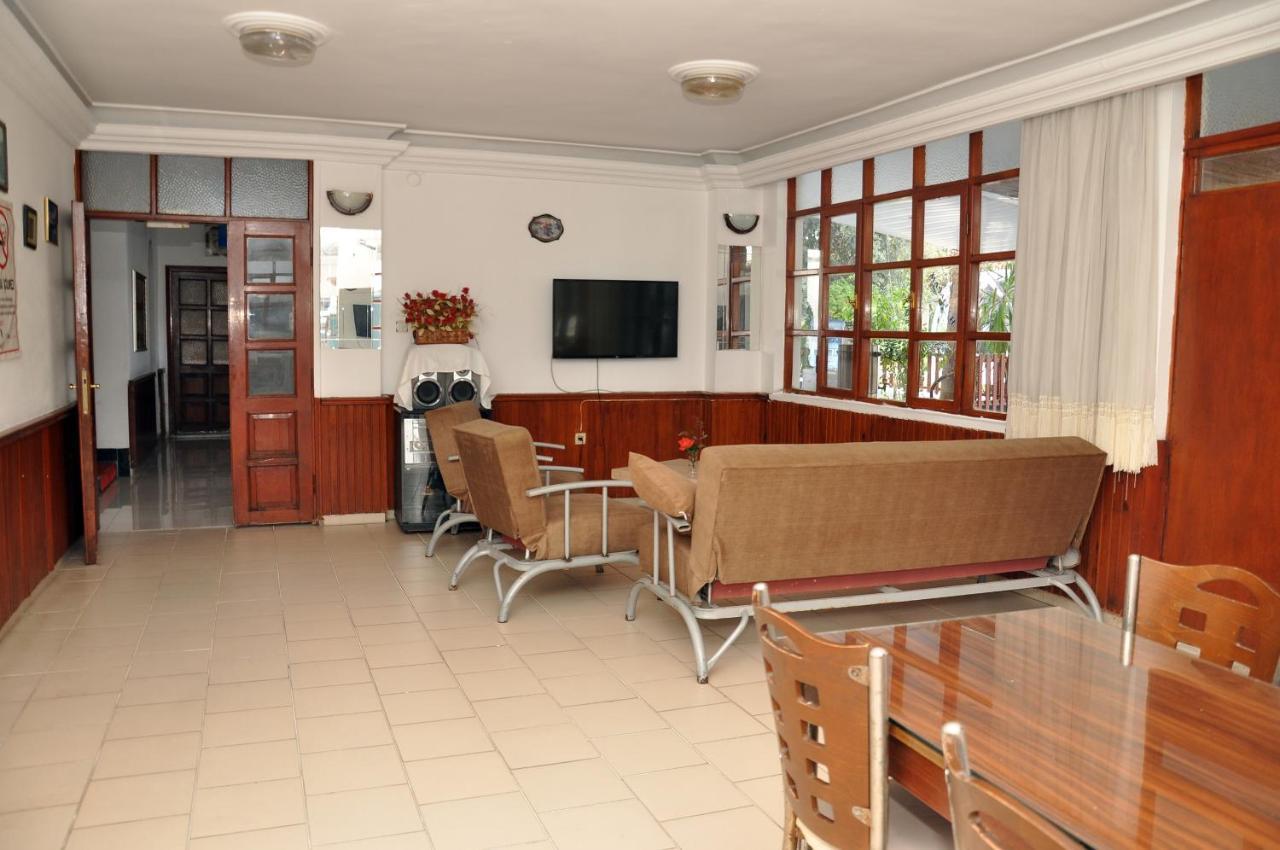 Cemre Otel Antalya Buitenkant foto